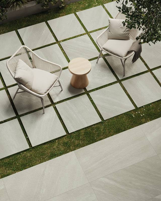 Stone effect outdoor flooring Overtime T20 Supergres