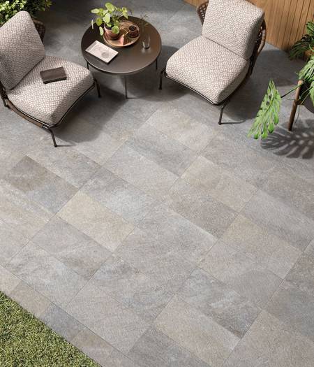 Outdoor porcelain stoneware quartzite effect