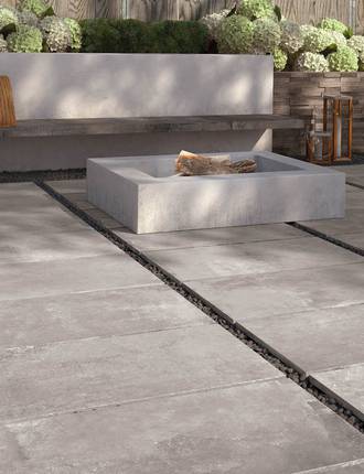 Anti-frost stoneware tiles for outdoor use