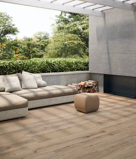 Thick wood effect planks for outdoors