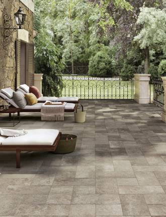 Special floors for outdoor