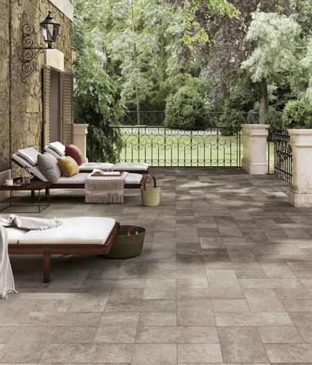 Special floors for outdoor