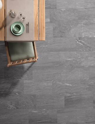 Slate effect porcelain stoneware